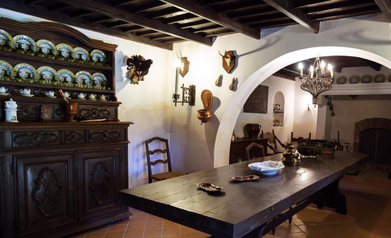 Palazzo Sismonda Bed & Breakfast Corneliano d'Alba Exterior foto