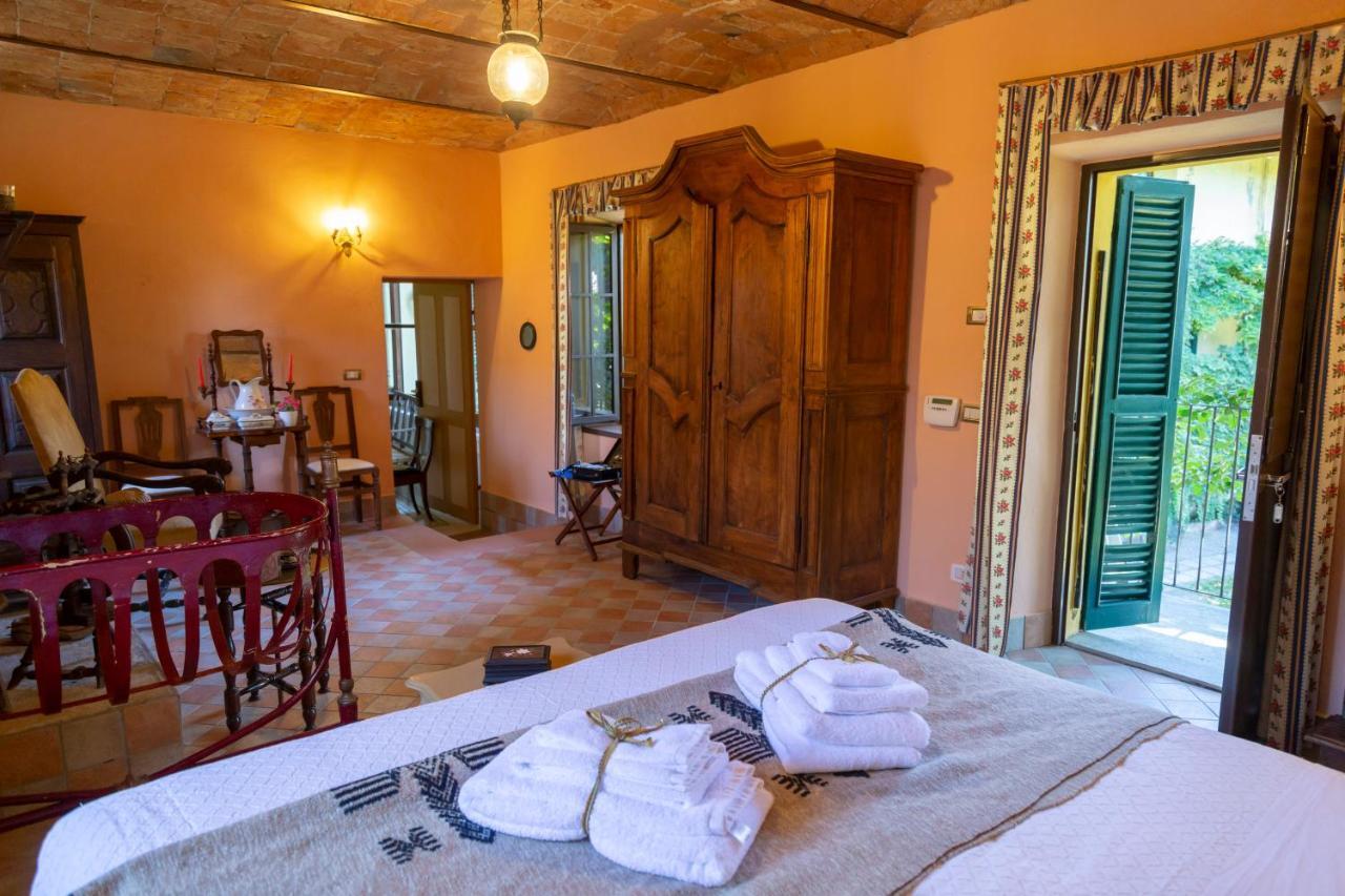 Palazzo Sismonda Bed & Breakfast Corneliano d'Alba Exterior foto